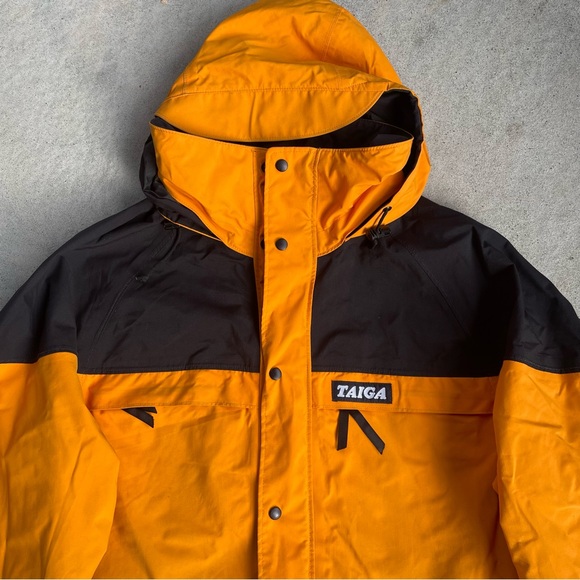Taiga Vintage Yellow Gore-Tex jacket - size M - Picture 2 of 7